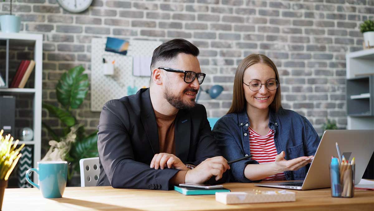 independent SEO freelancer delivers upskill training for inhouse marketers